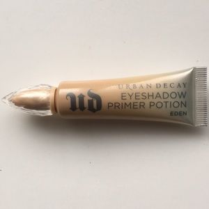 Urban Decay Eden eyeshadow primer.